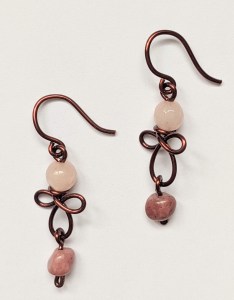 bijoux-alex-yell-aimee-parure-collier-boucles-d-oreilles-rhodonite-quartz-rose-pierres-naturelles-2.jpg