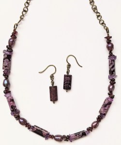 bijoux-alex-yell-hanita-parure-collier-boucles-oreilles-pierres-naturelles-amethsyte-grenat.jpg