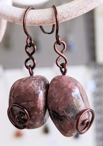 bijoux-alex-yell-lor-boucles-oreilles-pierres-naturelles-rhodonite.jpg