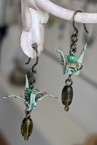 bijoux-alex-yell-boucles-d-oreilles-en-origami-EBOR264Liu.jpg