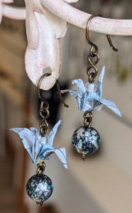 bijoux-alex-yell-boucles-d-oreilles-en-origami-EBOR267Quato.jpg