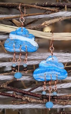 bijoux-alex-yell-boucles-d-oreilles-nuages-pate-polymere-EFIM139Chip.jpg