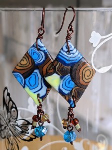 bijoux-alex-yell-boucles-d-oreilles-pate-polymere-grandes-boucles-d-oreilles-EFIM091Piloe.jpg