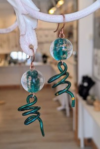 bijoux-alex-yell-grandes-boucles-d-oreilles-en-aluminium-EBAL034Azu.jpg