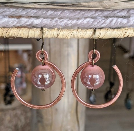 bijoux-alex-yell-grandes-boucles-d-oreilles-en-aluminium-EBAL070Pluim.jpg